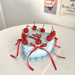 체리 장식 리본 케이크 1
