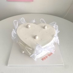오간자 리본 진주 장식 케이크 1