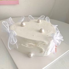 오간자 리본 진주 장식 케이크 3