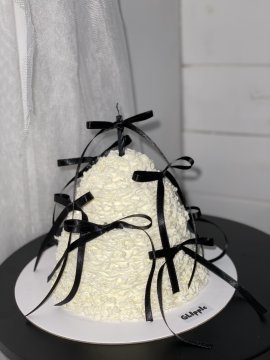Ribbon Tree Cake