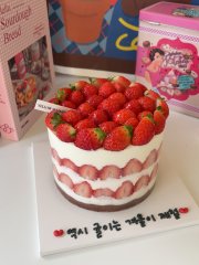 옐로우썸머(달콤미케이크) 무드보드 6