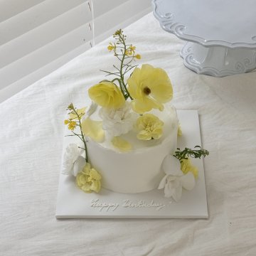 yellow flower cake