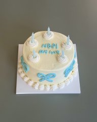 Kitsch Ribbon Cake 1