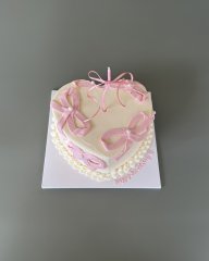 Ribbon Heart Cake 2