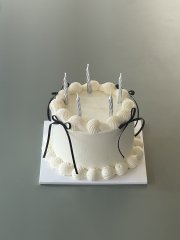 Silver Candle Cake 3