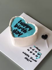mini heart cake 4