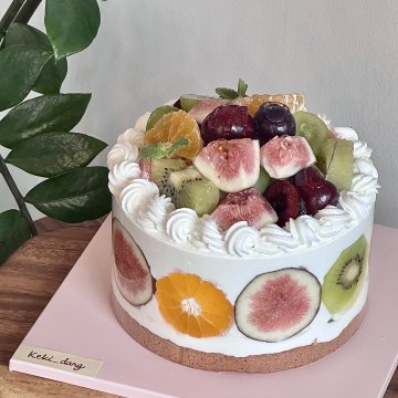 모둠 과일 케이크(무화과, 복숭아,골드키위, 체리, 블루베리,귤)